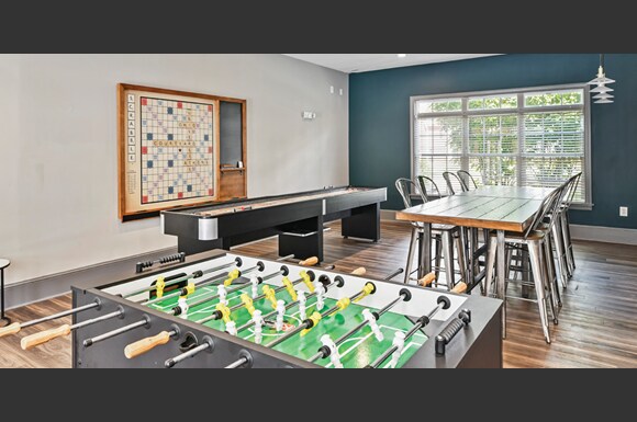 Photo - University Courtyard Athens Student