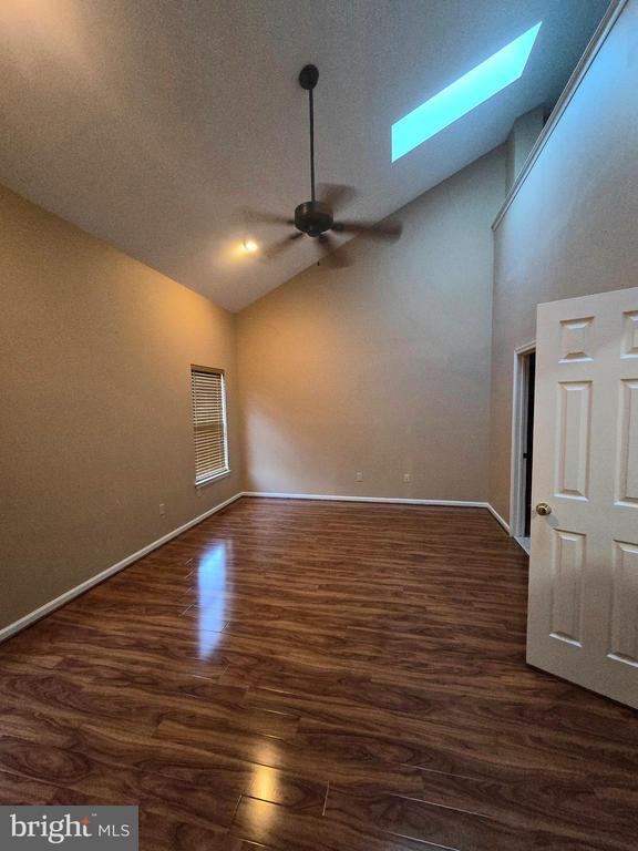 Photo - 725 Dell Ct