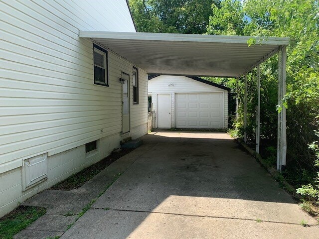 Photo - EASE SIDE 2 BEDROOM HOME AVAILABLE NOW!