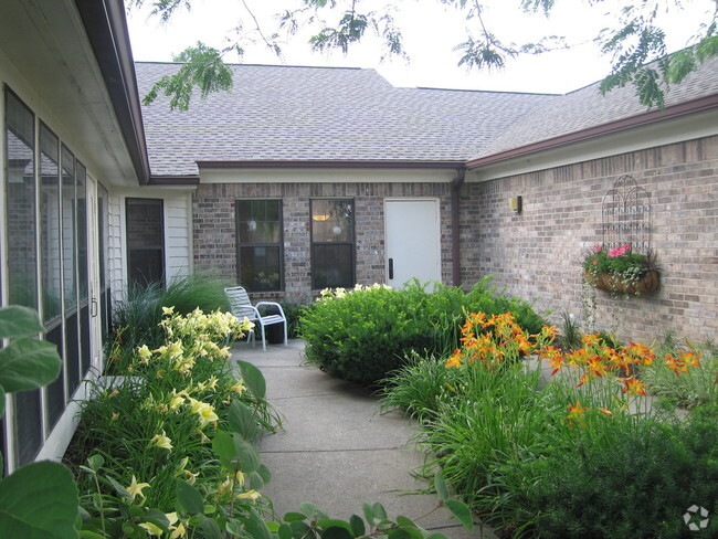 Courtyard - Water Dance Apartments