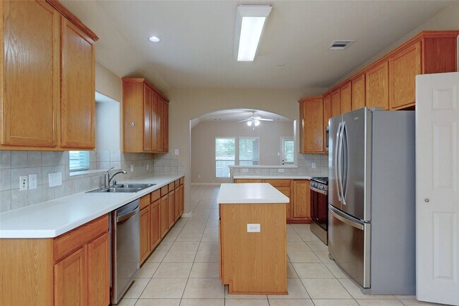 Photo - 98 S Regan Mead Cir