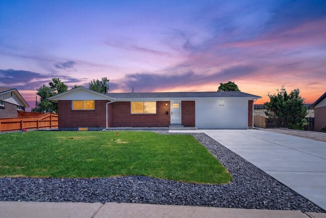 Building Photo - 8596 Sheridan Ct