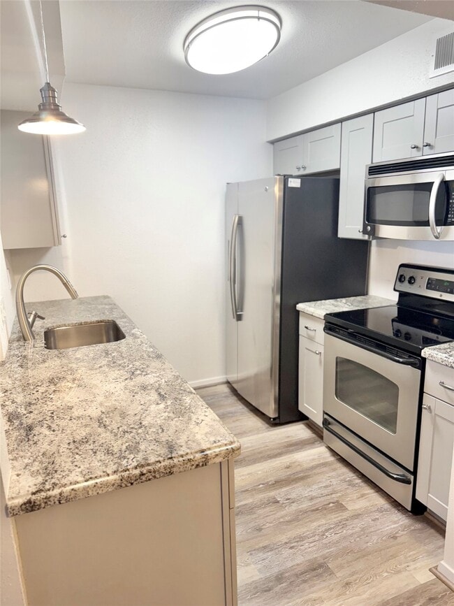 Photo - 4639 Wild Indigo St Unit 472