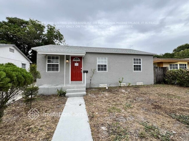 Building Photo - 707 40th St
