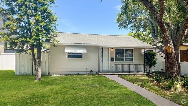 Building Photo - 4821 Dr M.L.K. Jr St N Rental