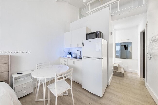 Photo - 2520 SW 20th St Unit 1