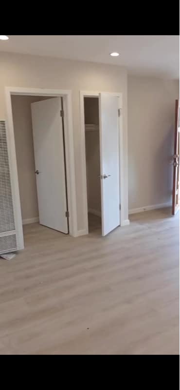 Photo - 1435 E Maple St Unit i