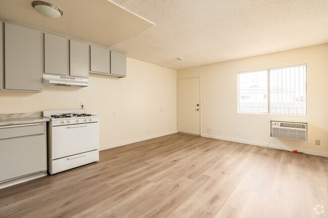 Studio - 330SF - Living Room