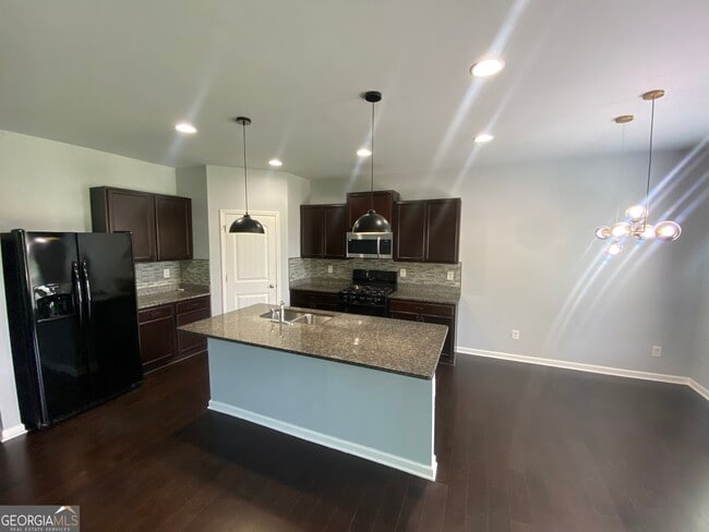 Photo - 5224 Cantbury Way