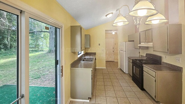 Photo - 2416 Newgate Dr
