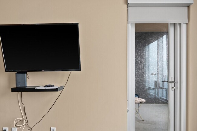 Photo - 1318 1st St SE Unit ID1345813P