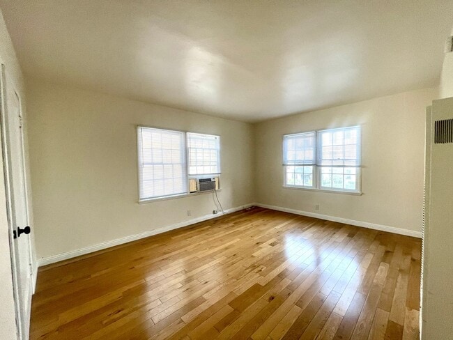 Photo - Charming Studio Near LACMA, The Grove & Melrose-Fairfax! MOVE IN READY! Unidad 11
