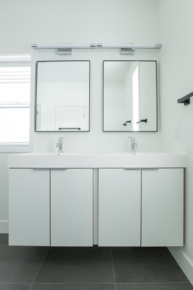 Photo - 54 West Ave Unidad 6