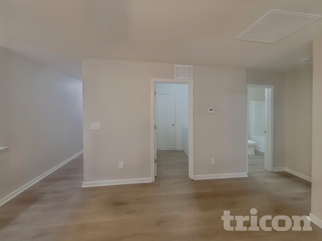 Photo - 631 Buckskin Rd