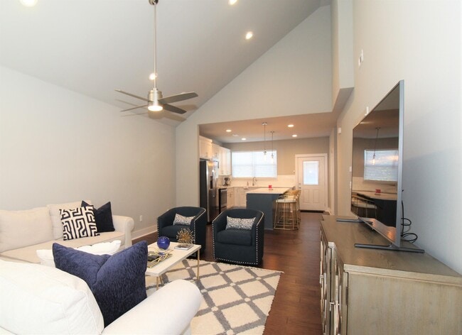 Photo - 2047 S Florida Way