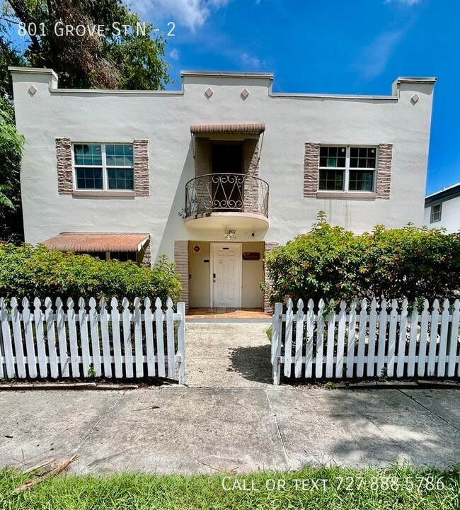 Building Photo - 801 Grove St N Unit 2 Rental