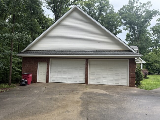 Photo - 179 Stone Edge Dr