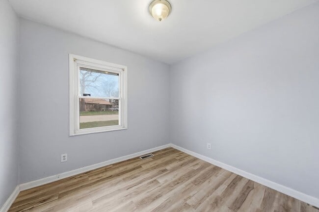 Photo - 850 St Bartholomew Dr