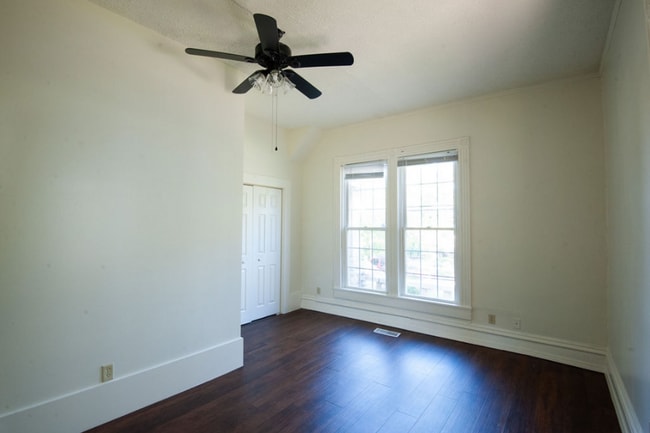 Photo - 515 N Washington St Unit 1