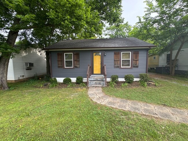 Building Photo - Charming Historic Cottage Near Downtown Nashville with Spacious Yard & Storage Buildings
