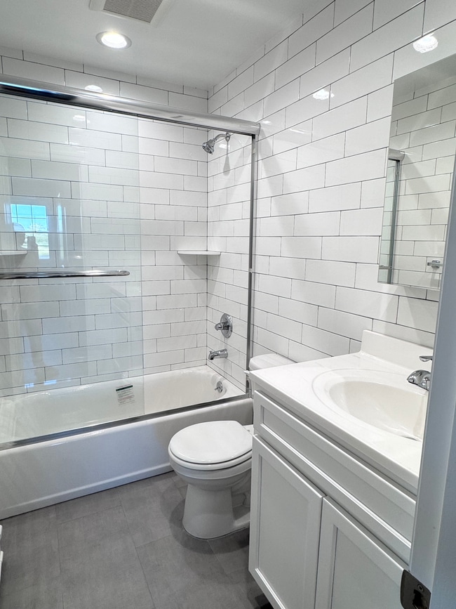 Photo - 6204 Hillmeyer Rd Unit 2