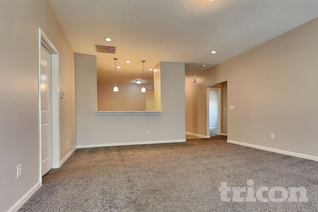 Photo - 2771 Anchusa Dr