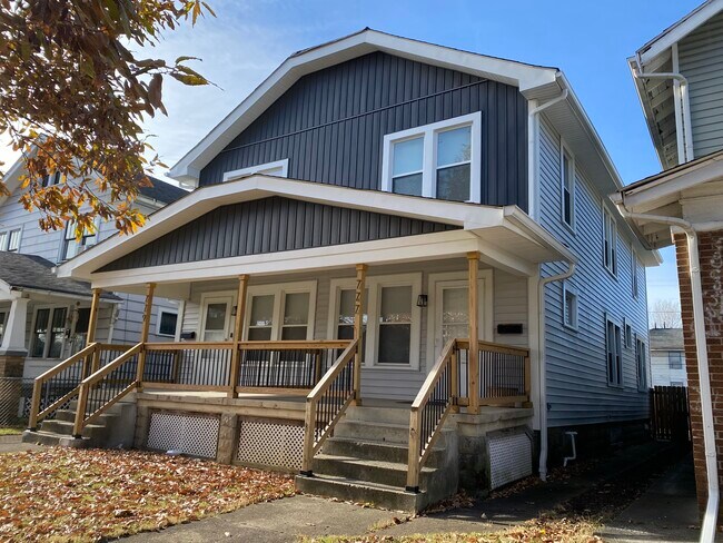 Photo - 777 Fairwood Ave