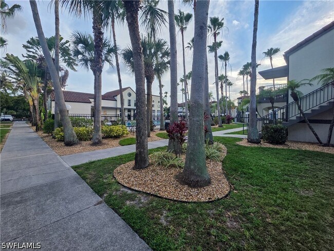 Photo - 3407 Winkler Ave Unit 304
