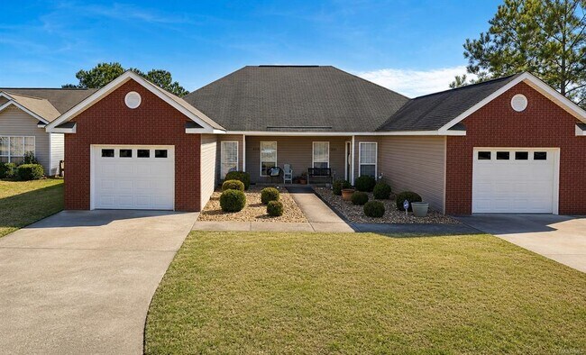 Building Photo - 239 Pine Meadows Cir
