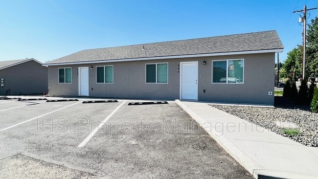 Photo - 448 S 40th Ave