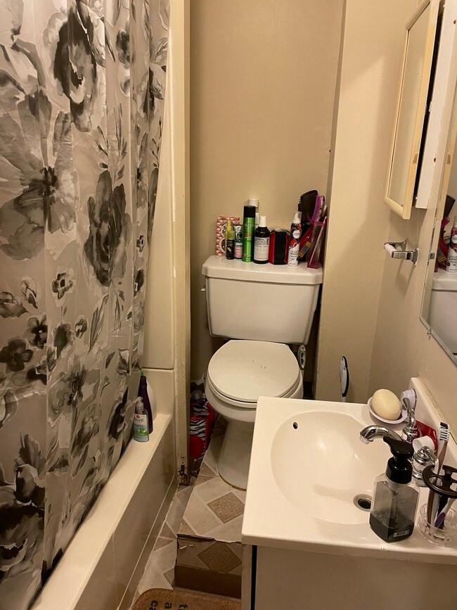 Photo - 194 Bennington St Unidad 2