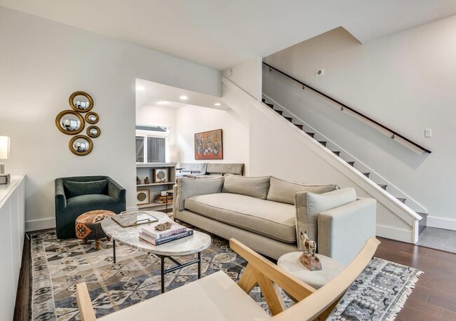 Photo - 3940 Buena Vista St Unidad 302C