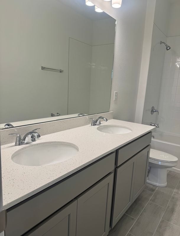 Photo - 879 Shumard Wy