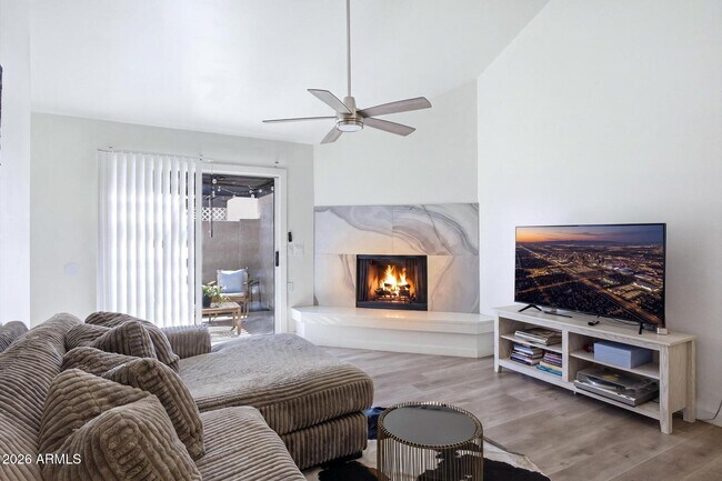 Photo - 2143 E Center Ln