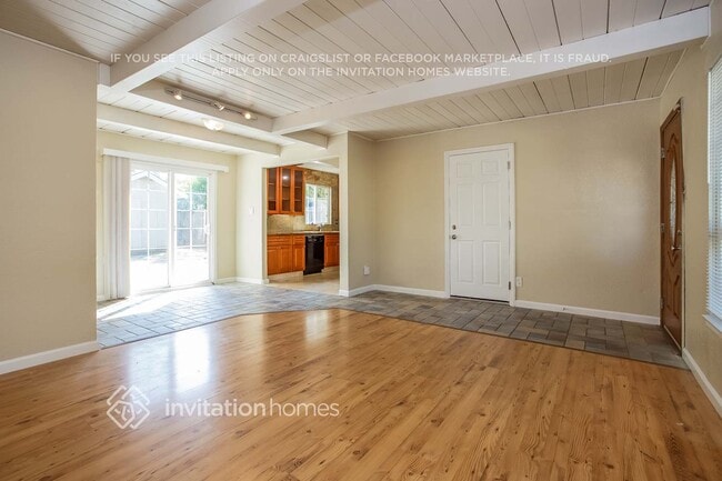 Photo - 2816 Glenside Dr