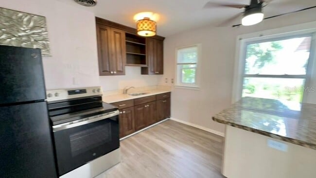 Photo - 332 Buena Vista Dr S House