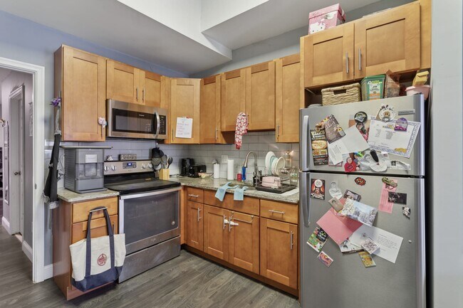 Building Photo - 2120 N 8th St Unit 1