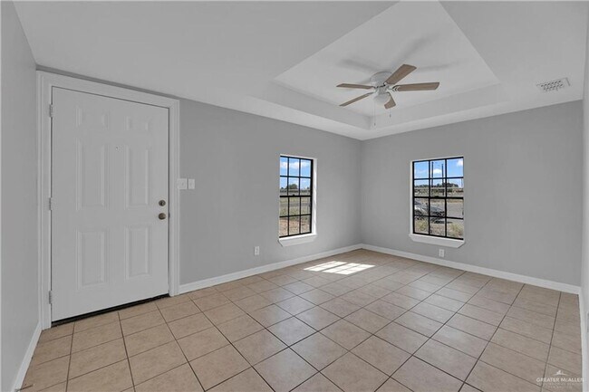 Photo - Charming 2-Bedroom Home with Central AC and Fenced Lot!