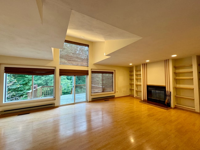 Photo - 113 Penny Ln