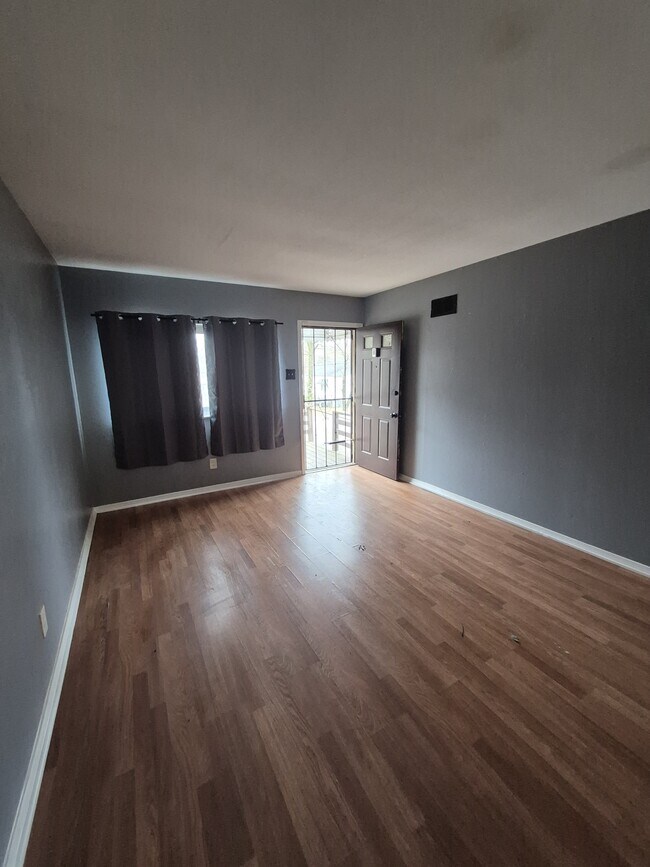 Photo - 9611 Winkler Dr