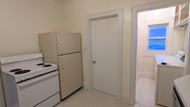 Photo - 717 Young Ave Unit 1