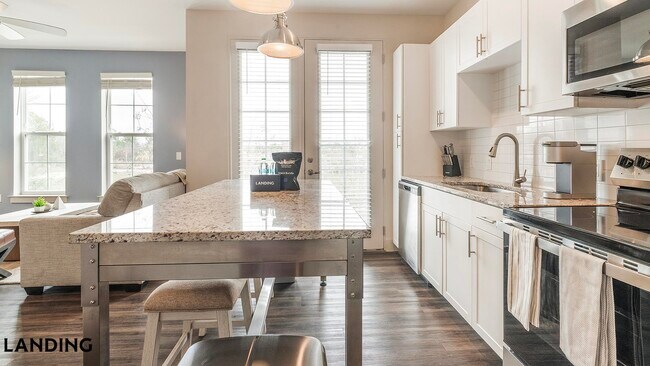 Photo - 5885 Lakehurst Dr Unidad 2231