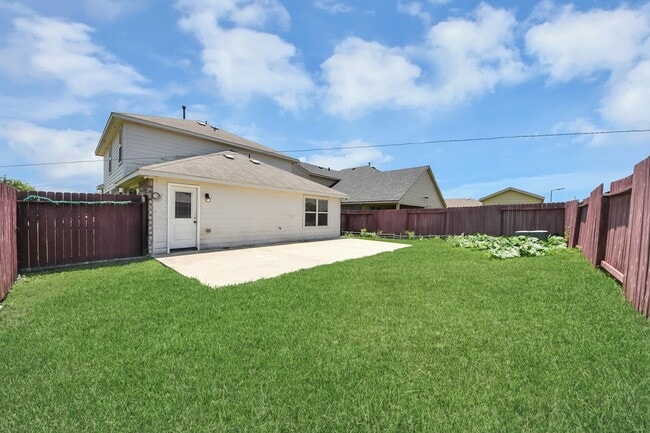 Photo - 15439 Cipres Verde St