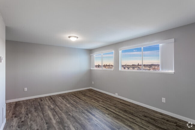 Extended Studio - 670SF