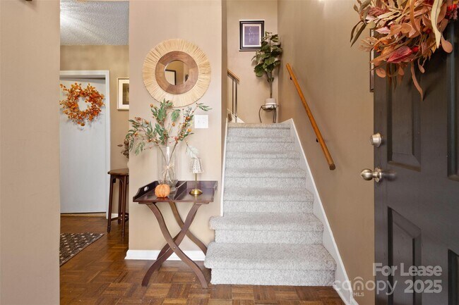 Photo - 8914 St Pierre Ln