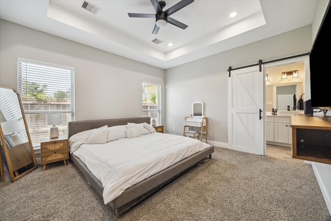 Photo - 6730 Knox St