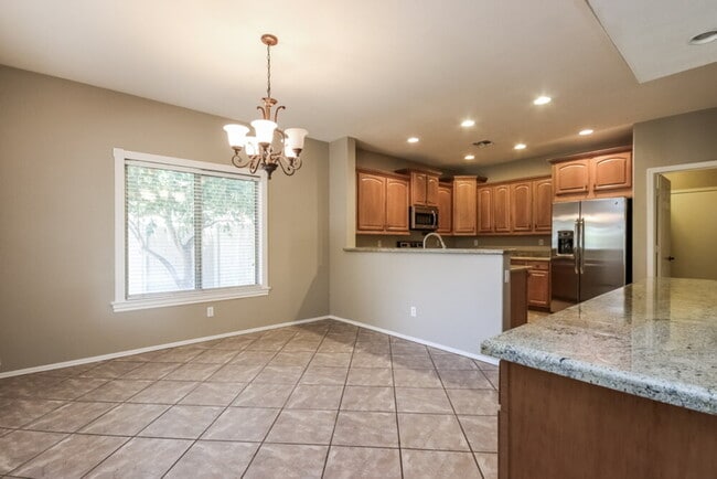 Photo - 1081 E Horseshoe Dr