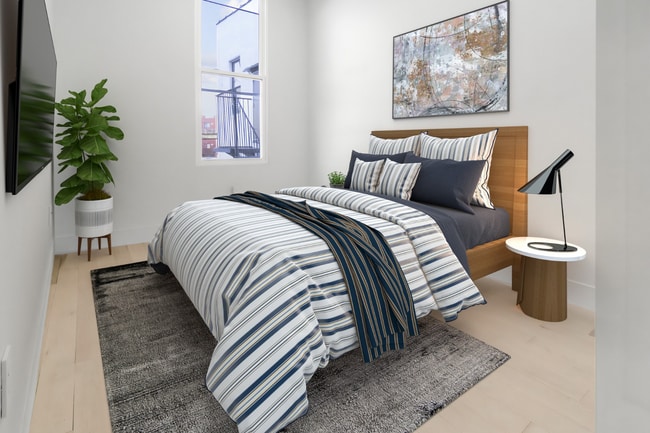 Photo - 680 Hart St Unit 2