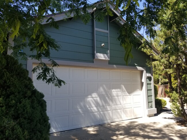 Garage - 5937 Coyote Ridge Ct Casa