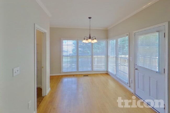Photo - 1260 Castle Pointe Ln